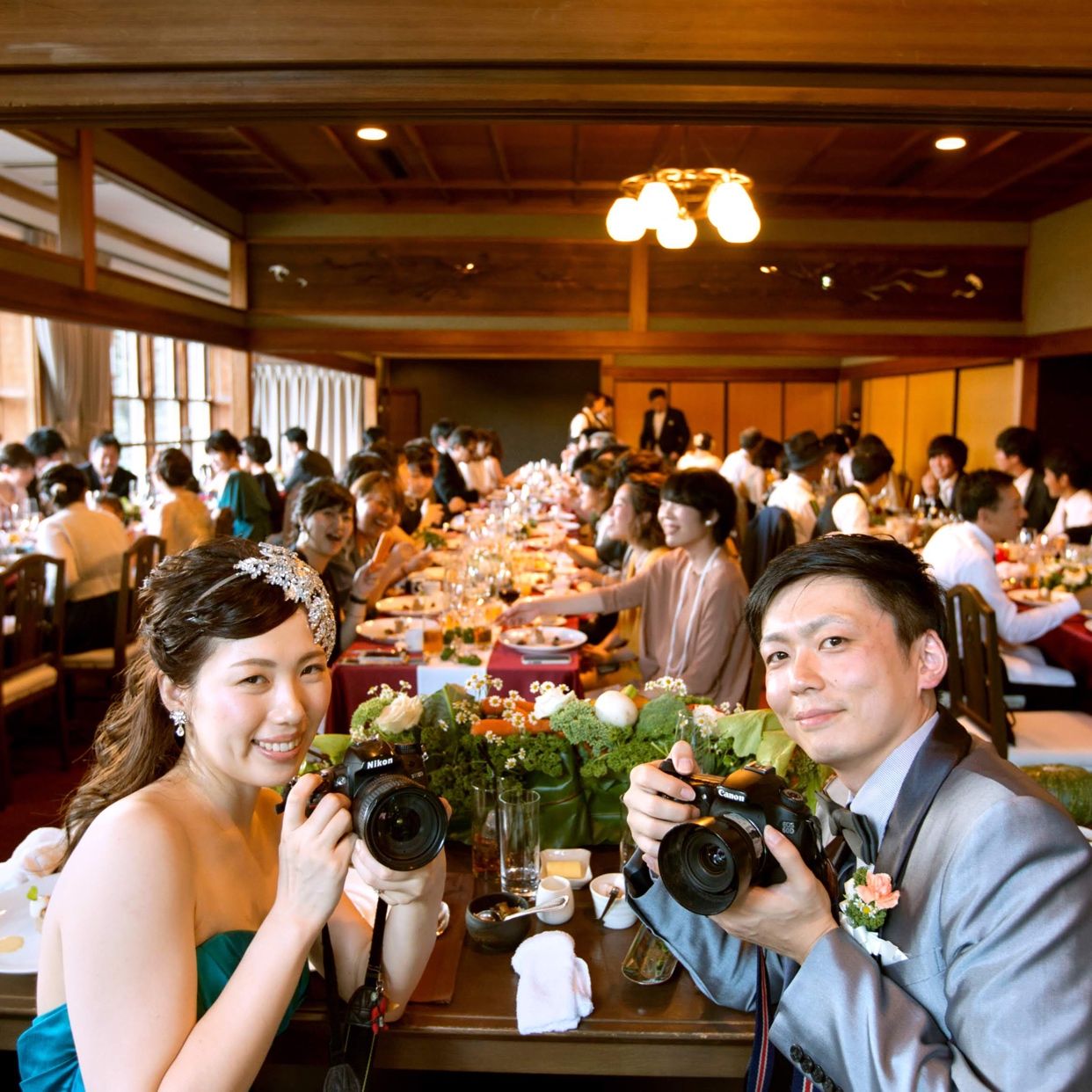 披露宴パーティのカバー写真