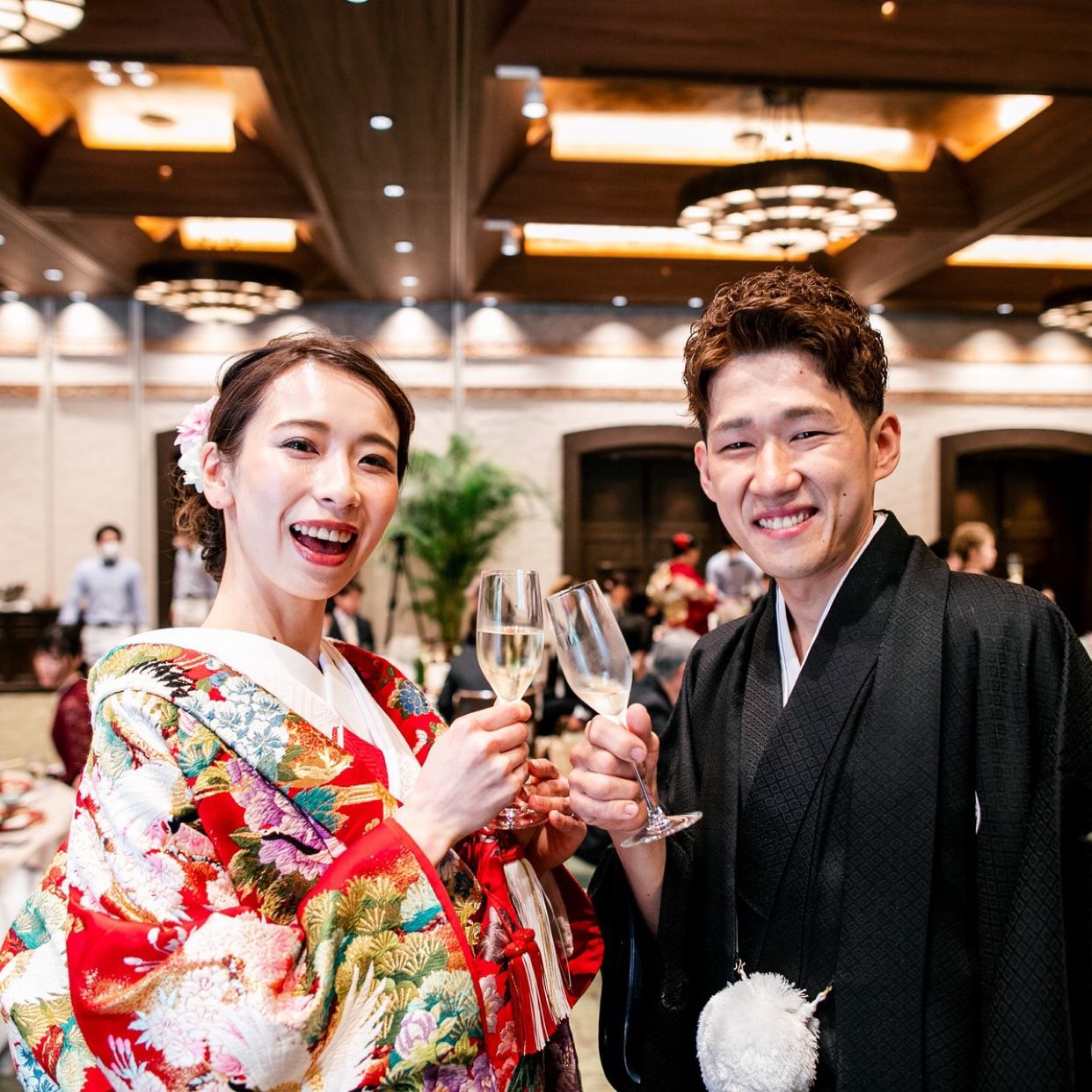 披露宴パーティのカバー写真