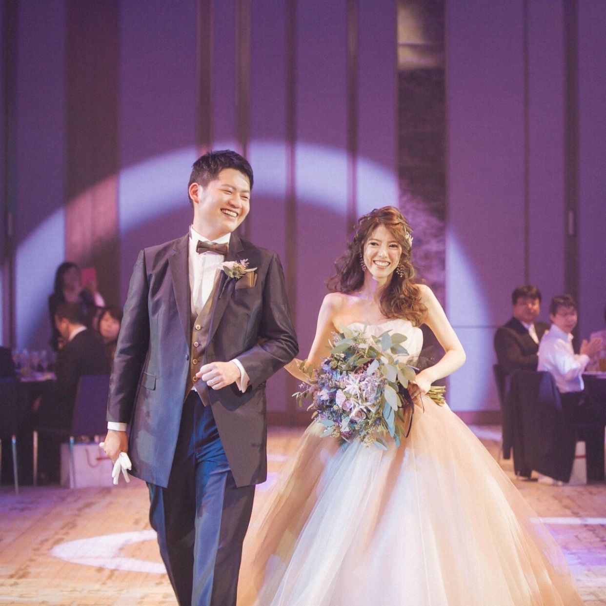 披露宴パーティのカバー写真