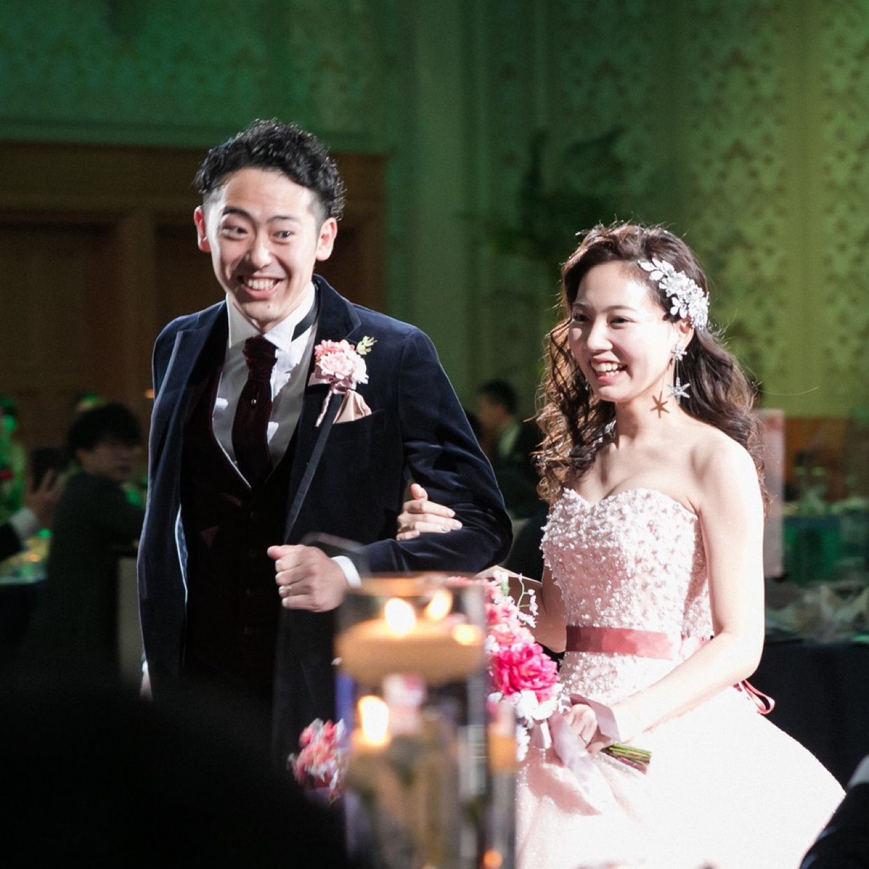 披露宴パーティのカバー写真