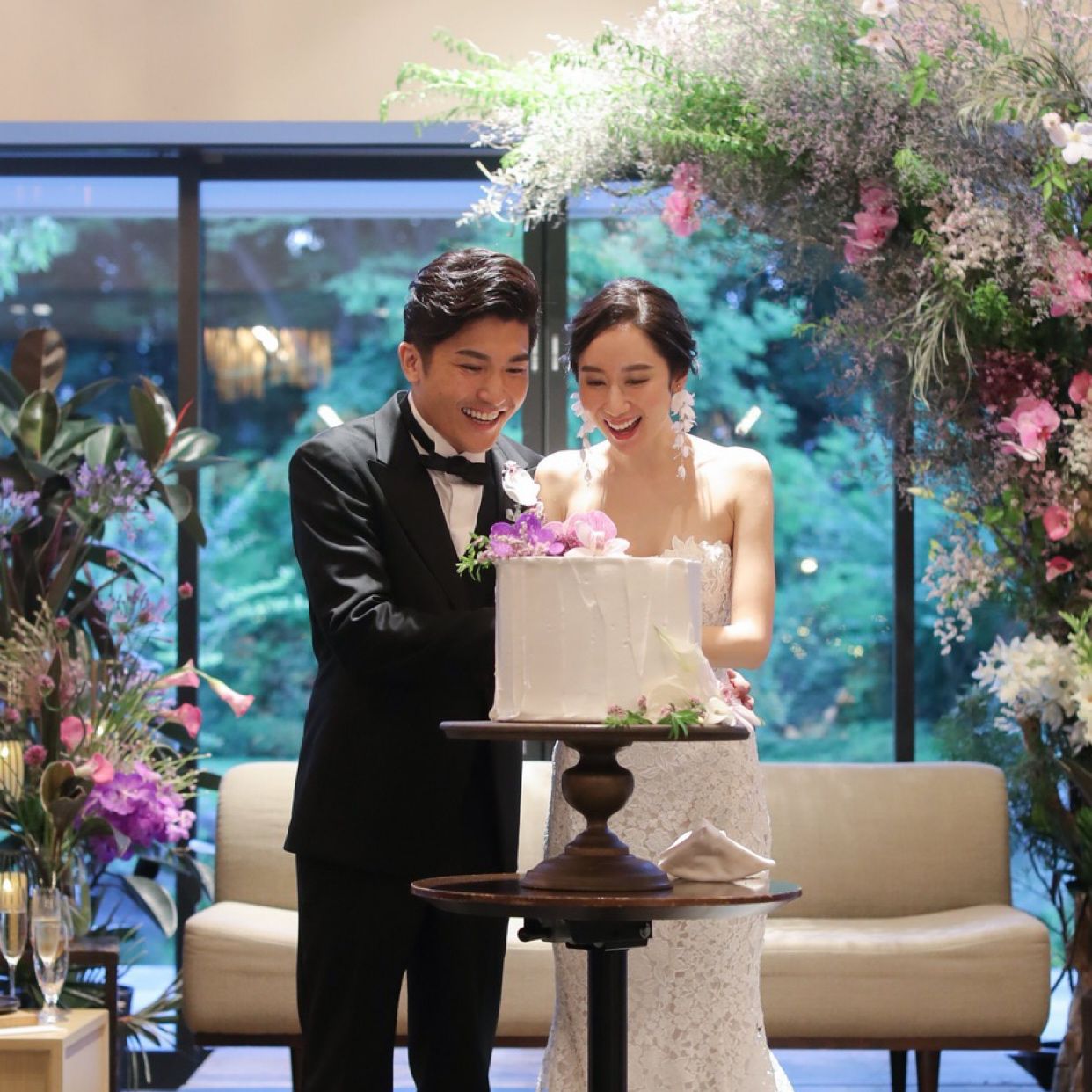 披露宴パーティのカバー写真