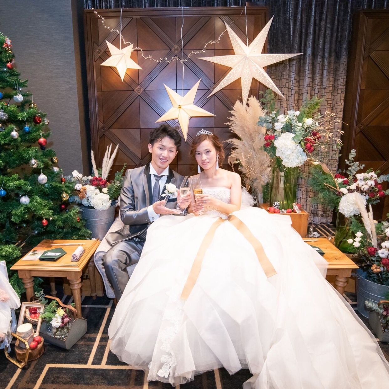 披露宴パーティのカバー写真