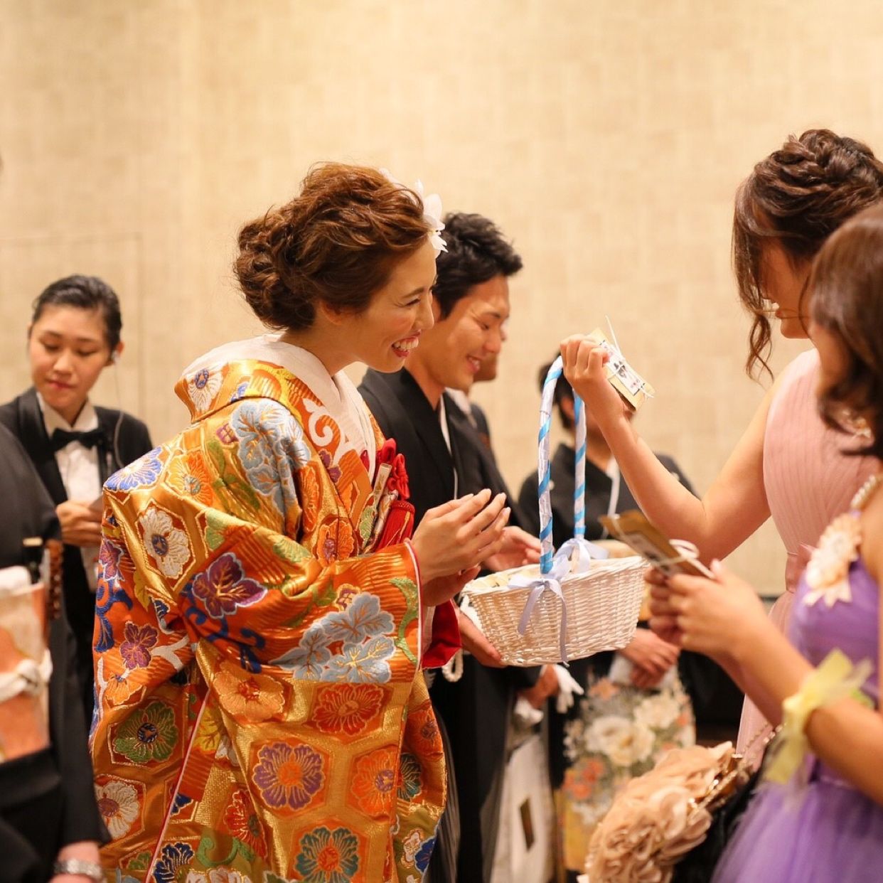 披露宴パーティのカバー写真