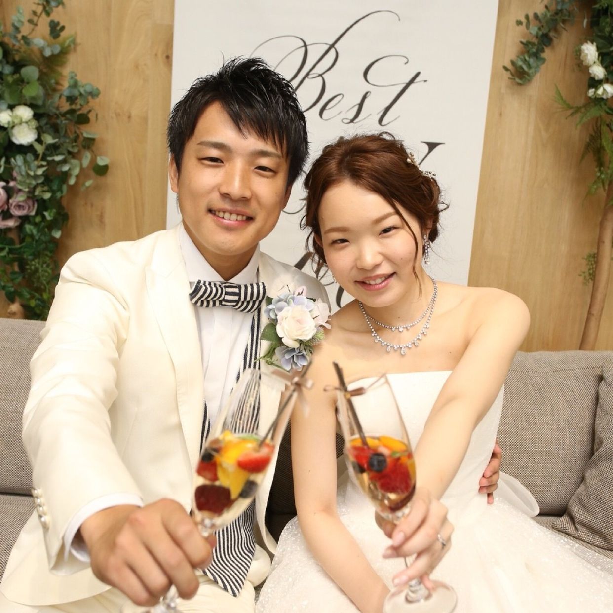 披露宴パーティのカバー写真