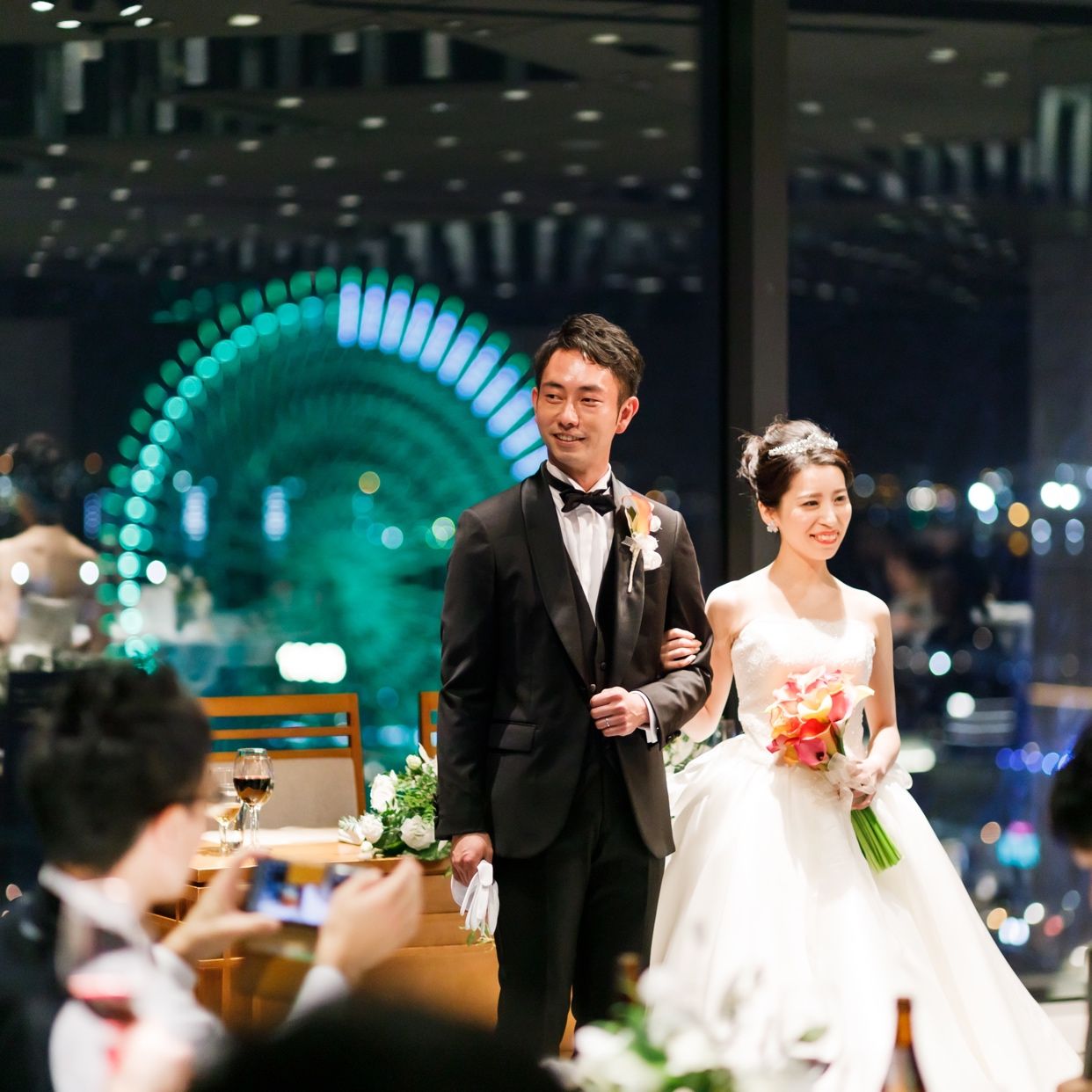 披露宴パーティのカバー写真