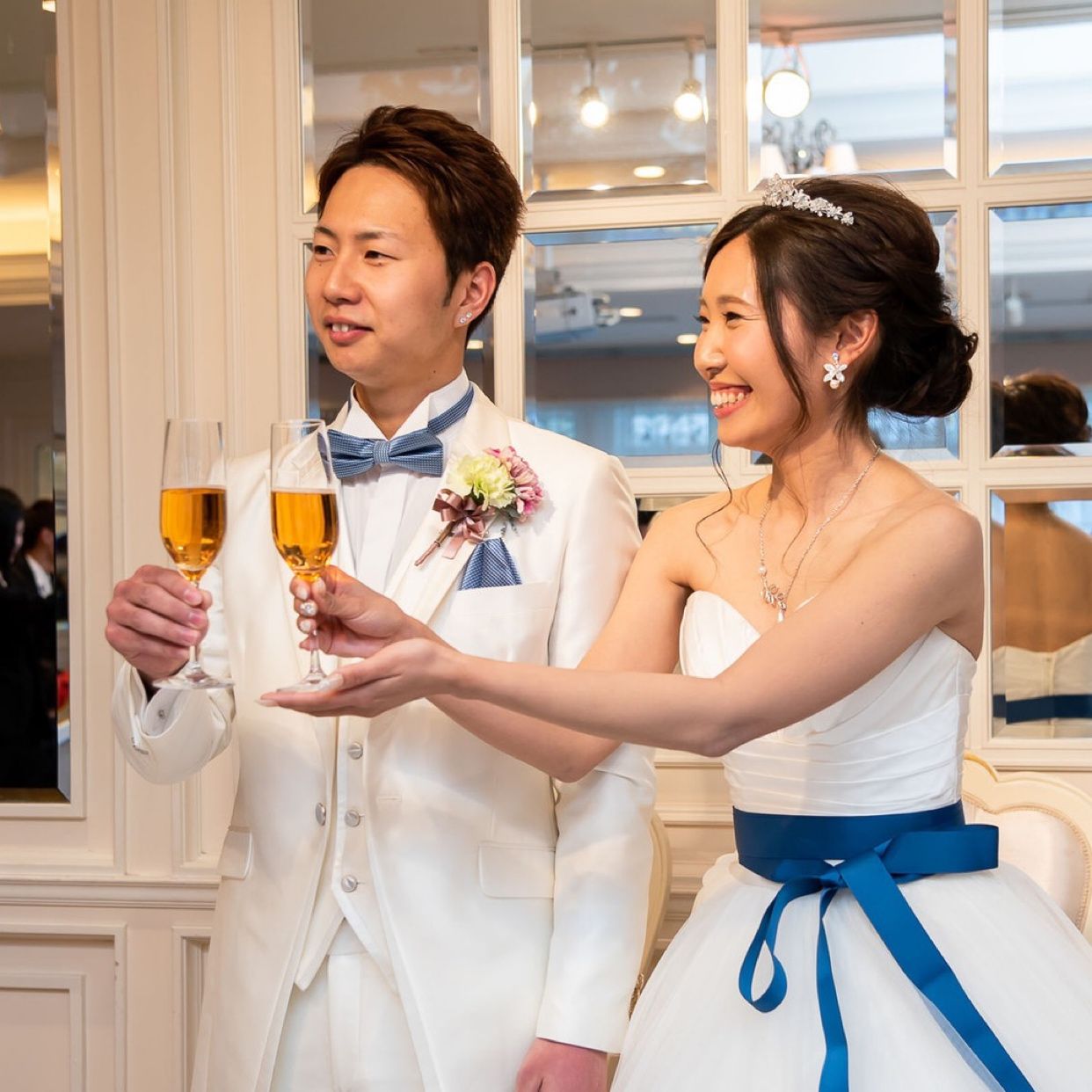 披露宴パーティのカバー写真