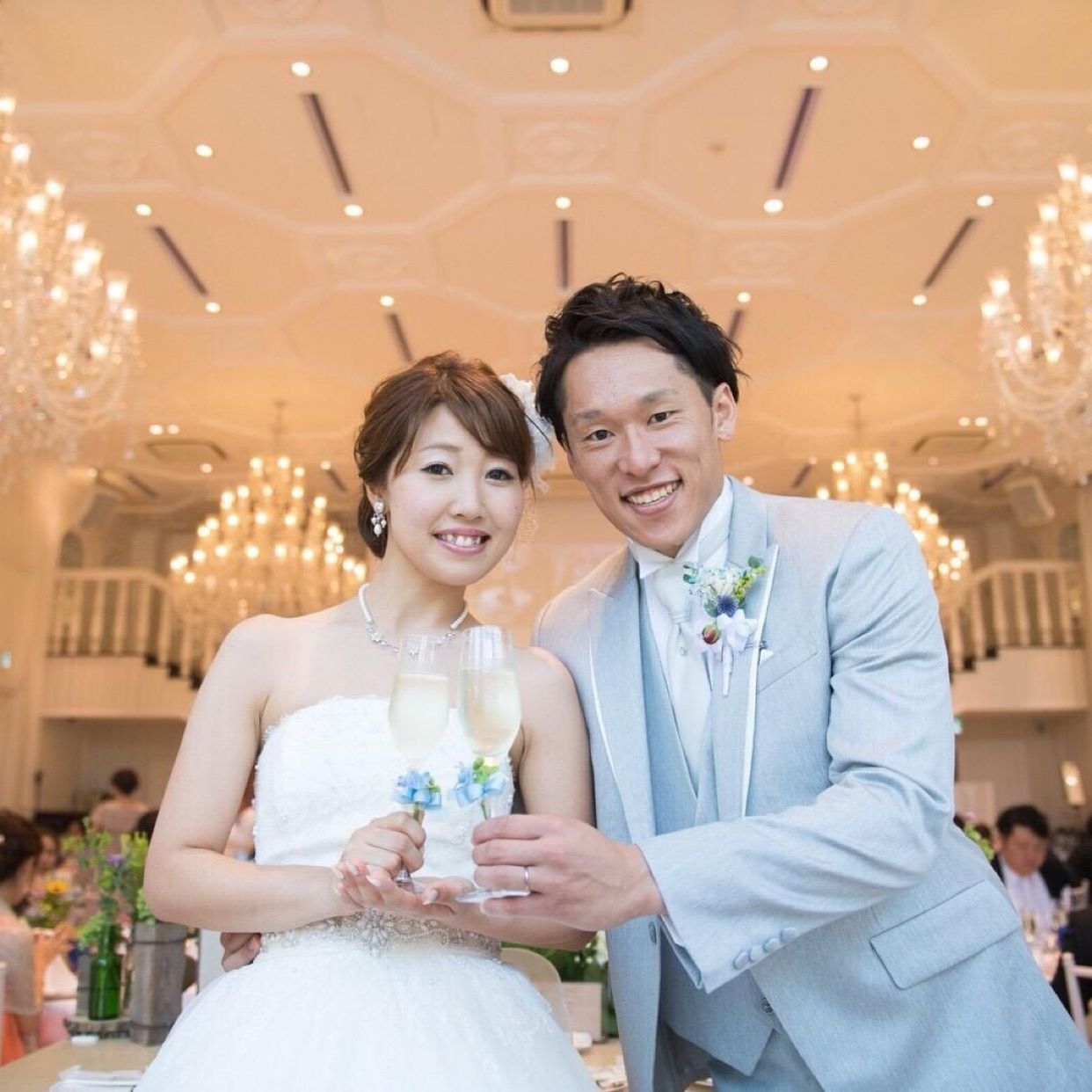 披露宴パーティのカバー写真