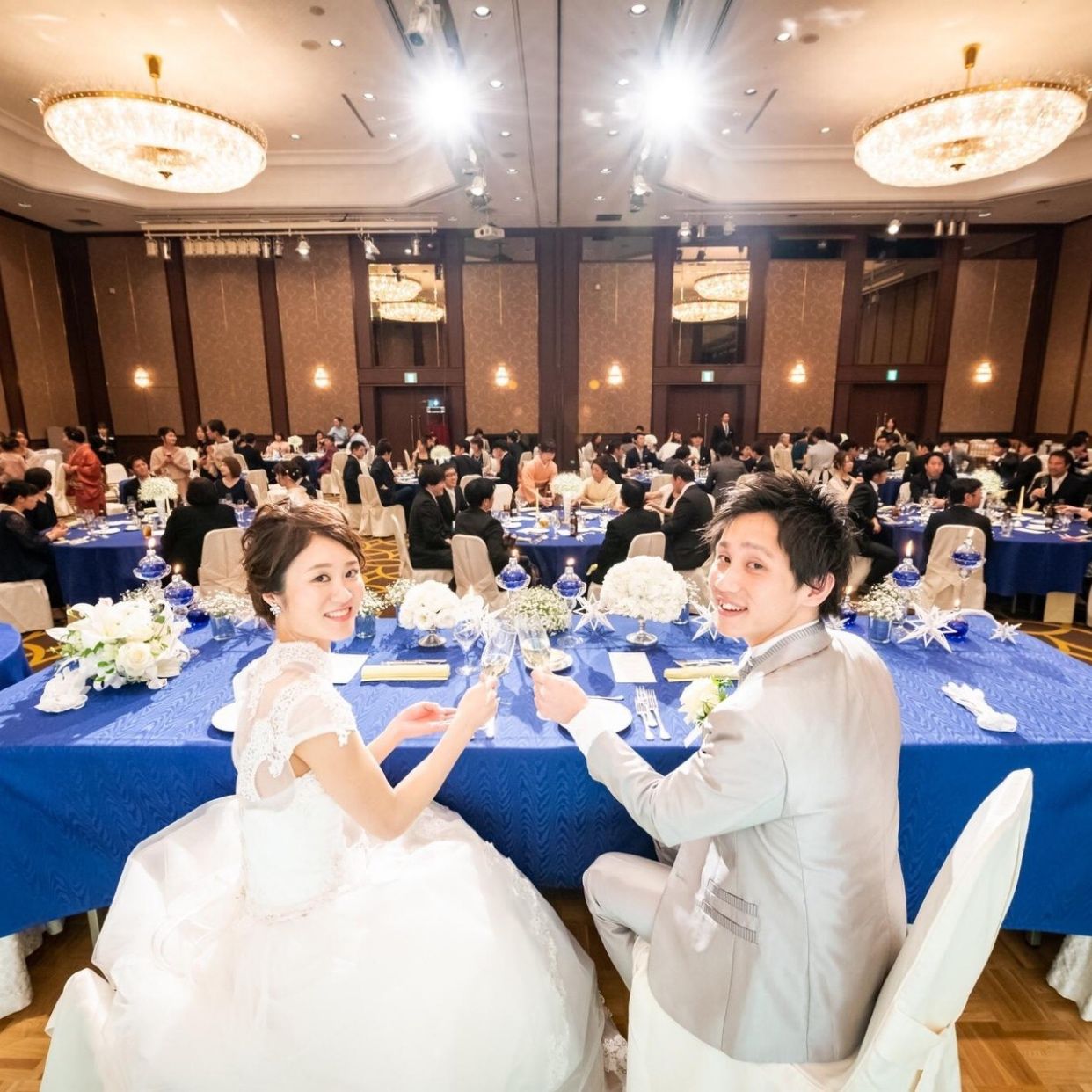 披露宴パーティのカバー写真