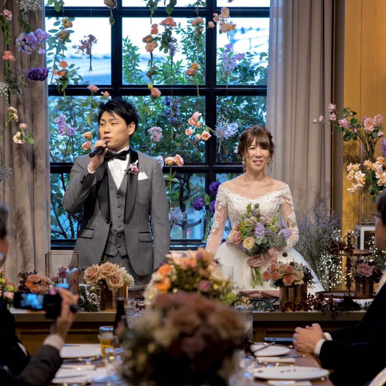 披露宴パーティのカバー写真