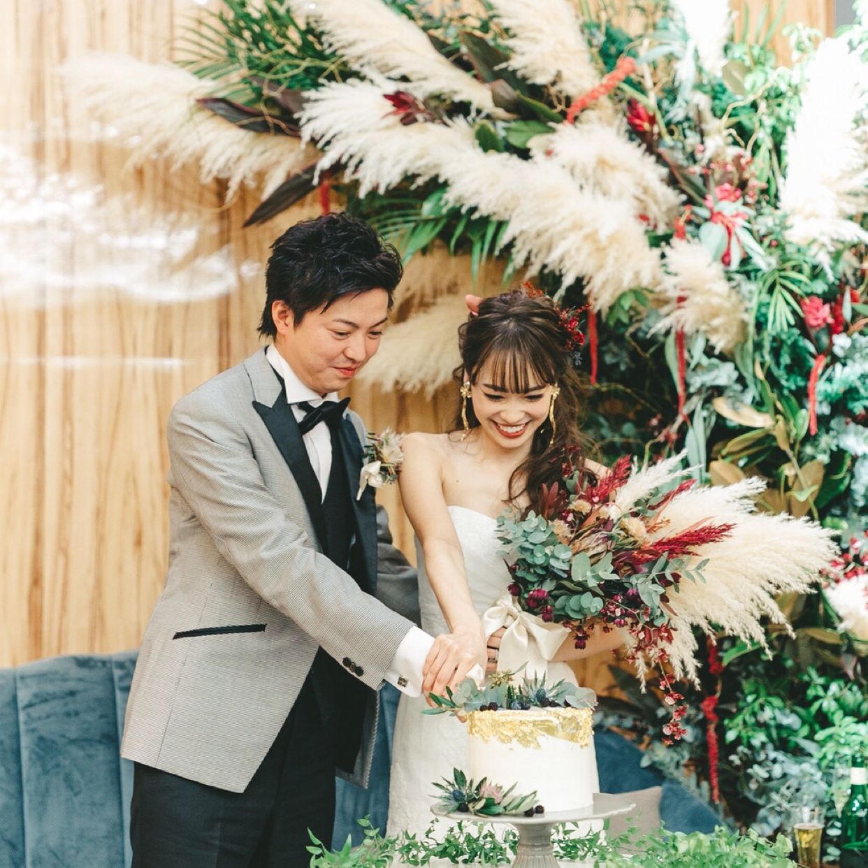 披露宴パーティのカバー写真