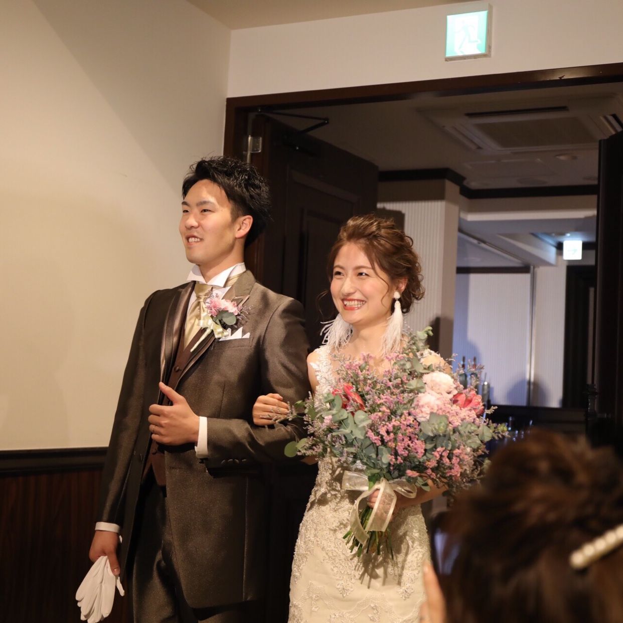 披露宴パーティのカバー写真