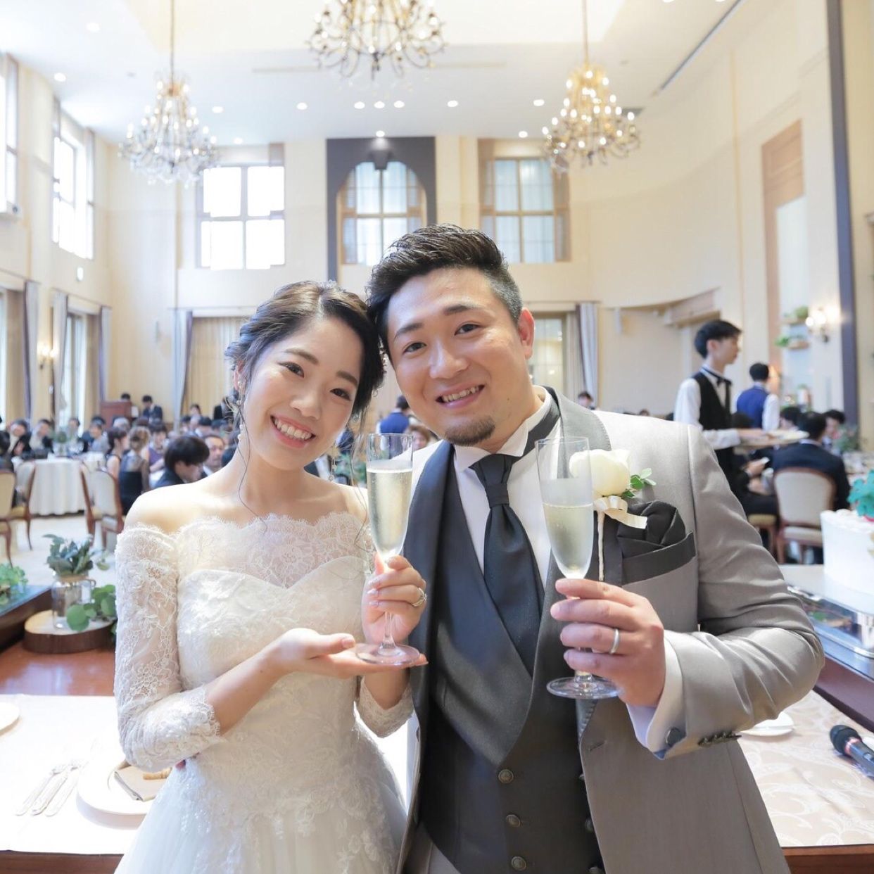 披露宴パーティのカバー写真