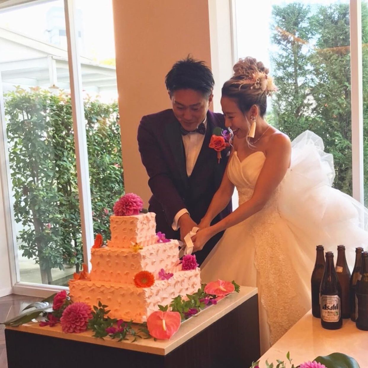 披露宴パーティのカバー写真