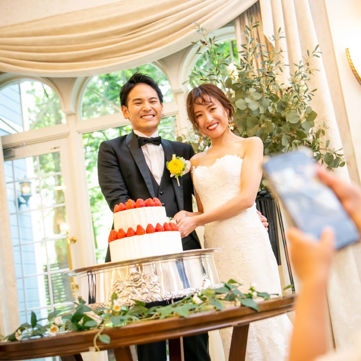 披露宴パーティのカバー写真