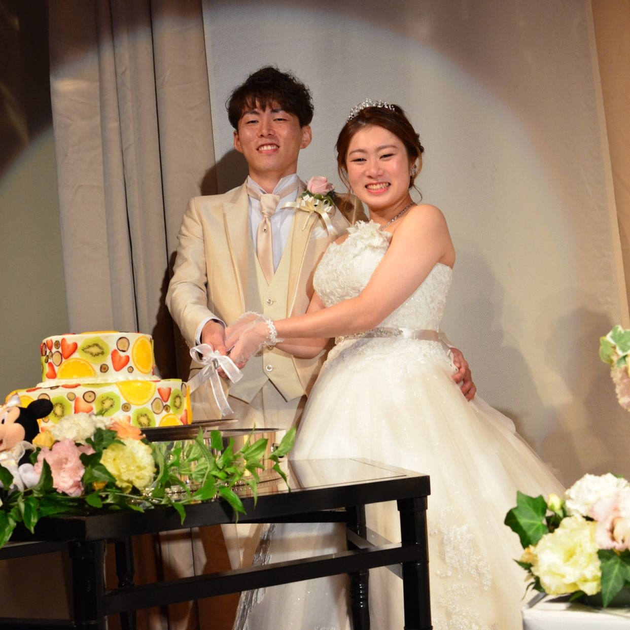 披露宴パーティのカバー写真