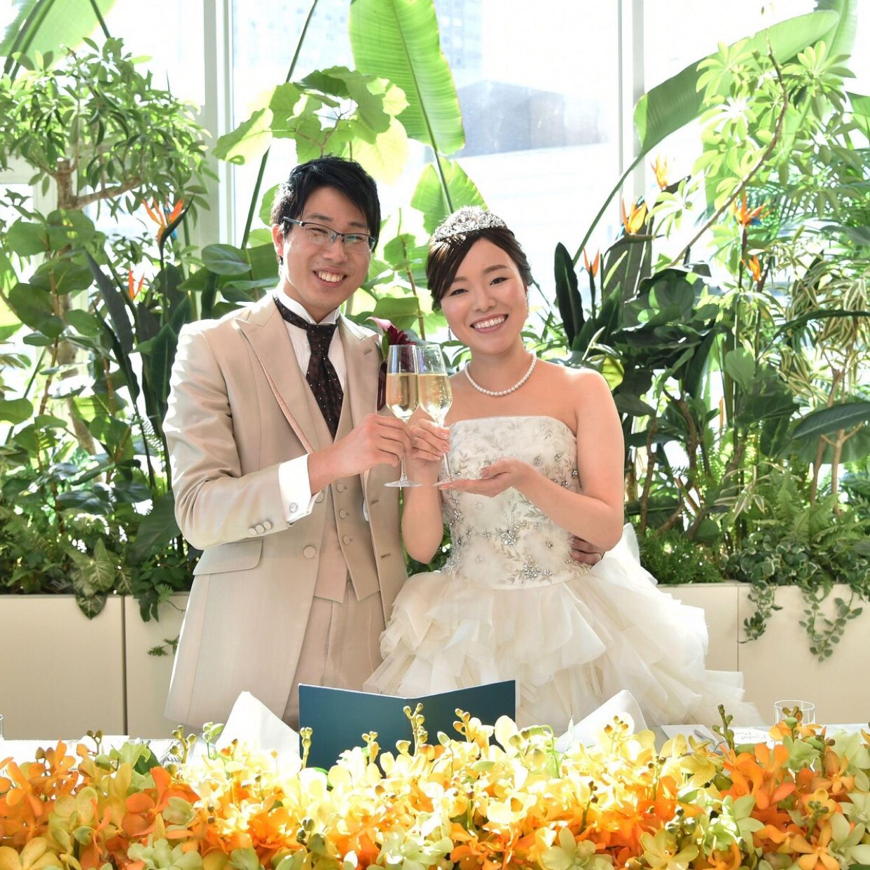 披露宴パーティのカバー写真