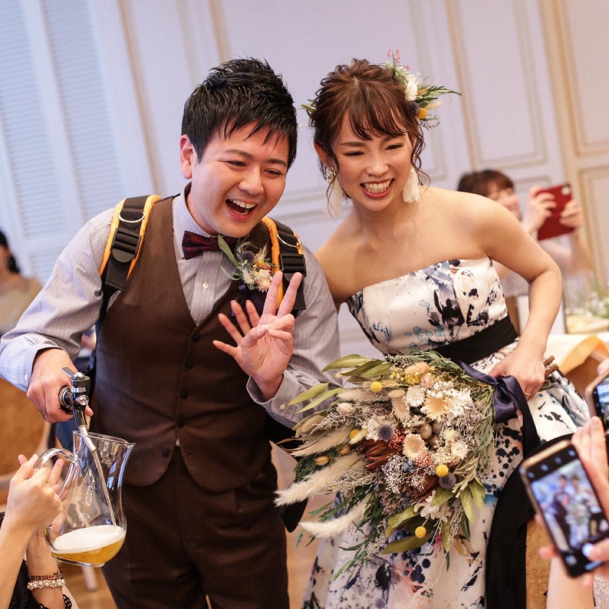 披露宴パーティのカバー写真