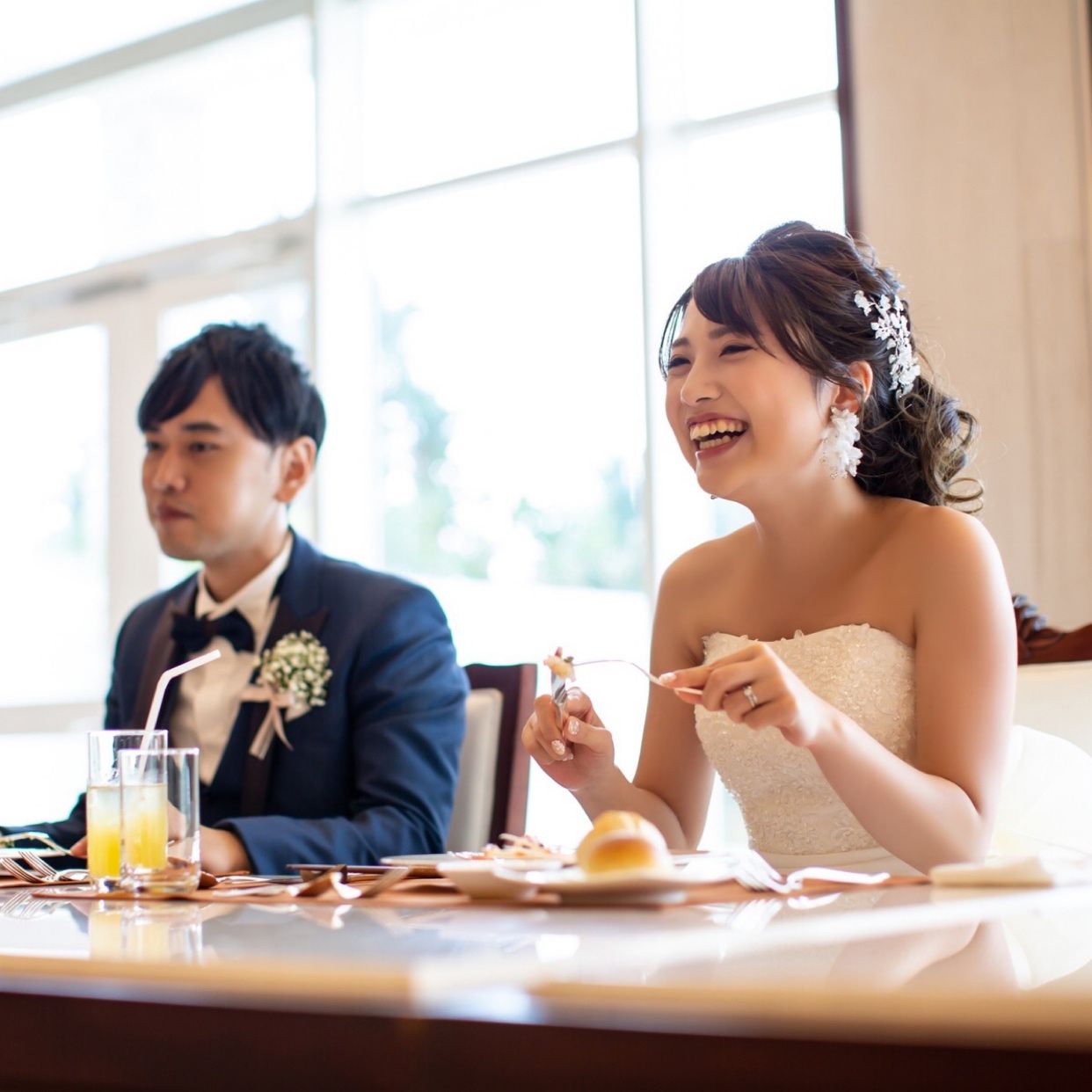 披露宴パーティのカバー写真