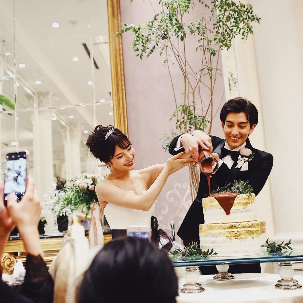 披露宴パーティのカバー写真