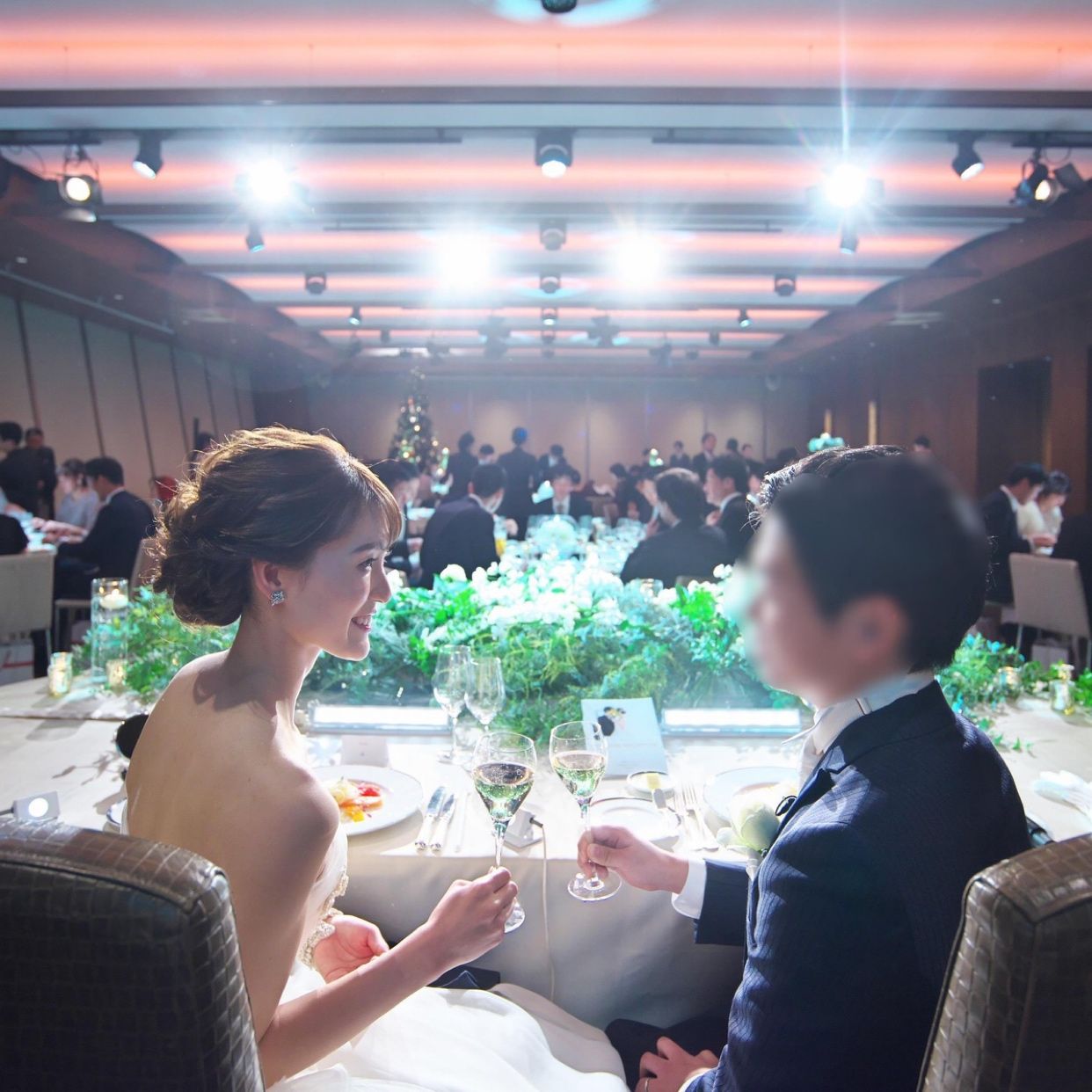 披露宴パーティのカバー写真