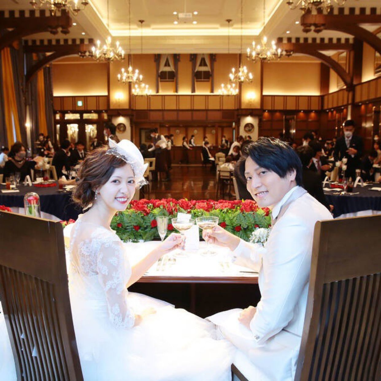 披露宴パーティのカバー写真