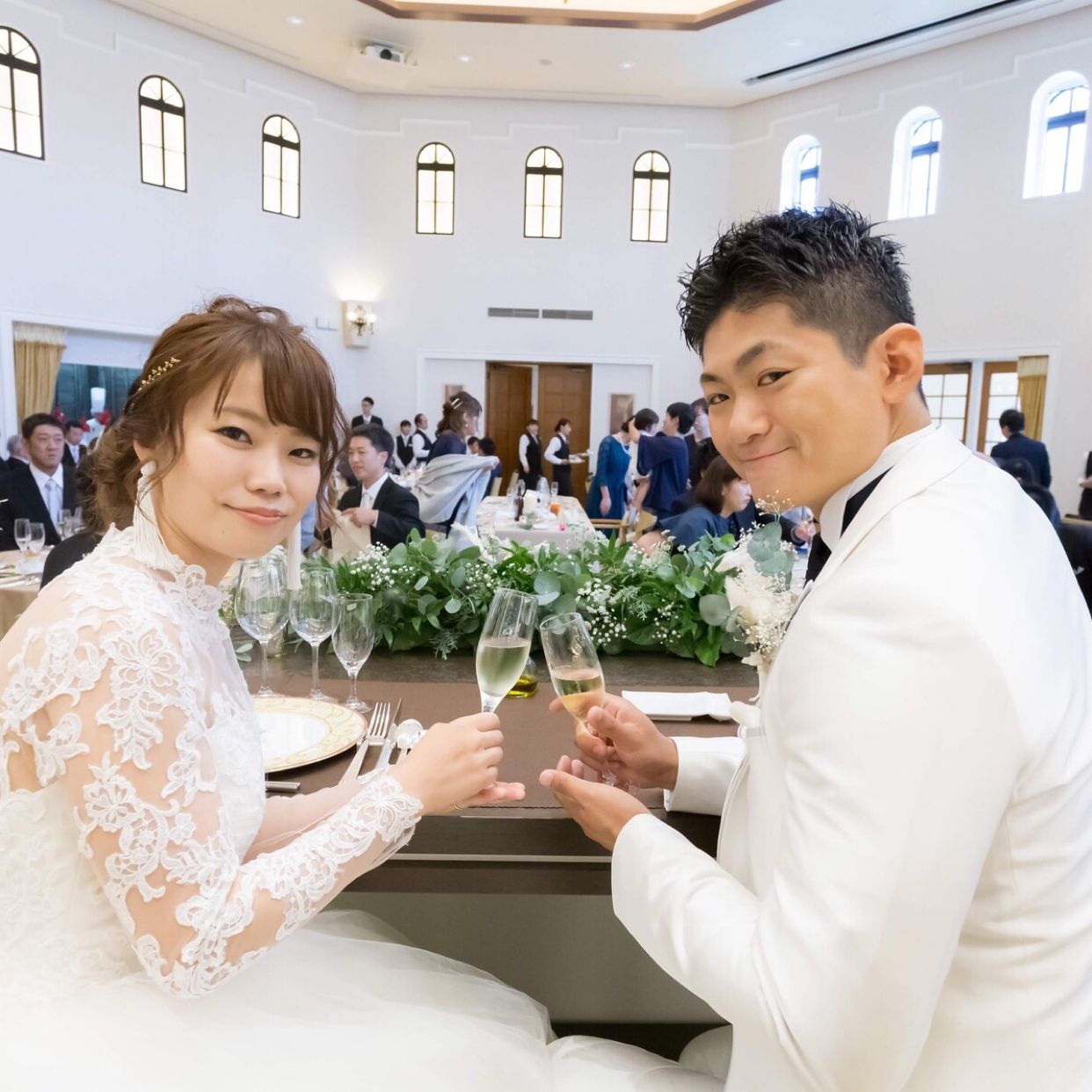 披露宴パーティのカバー写真