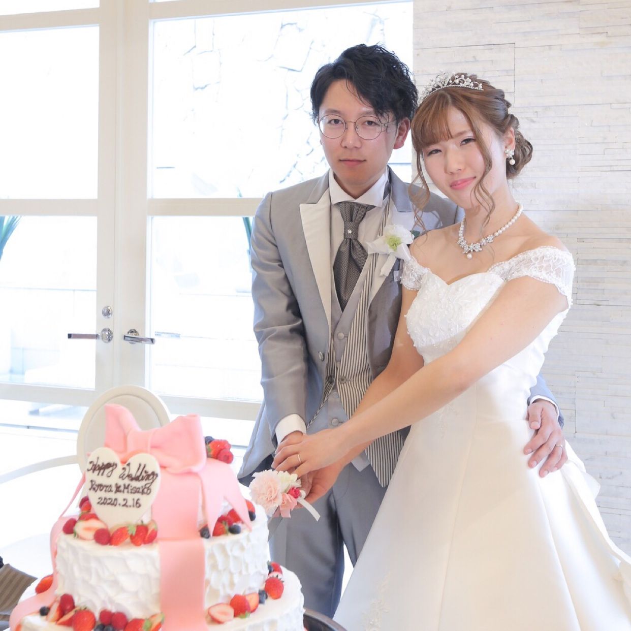 披露宴パーティのカバー写真