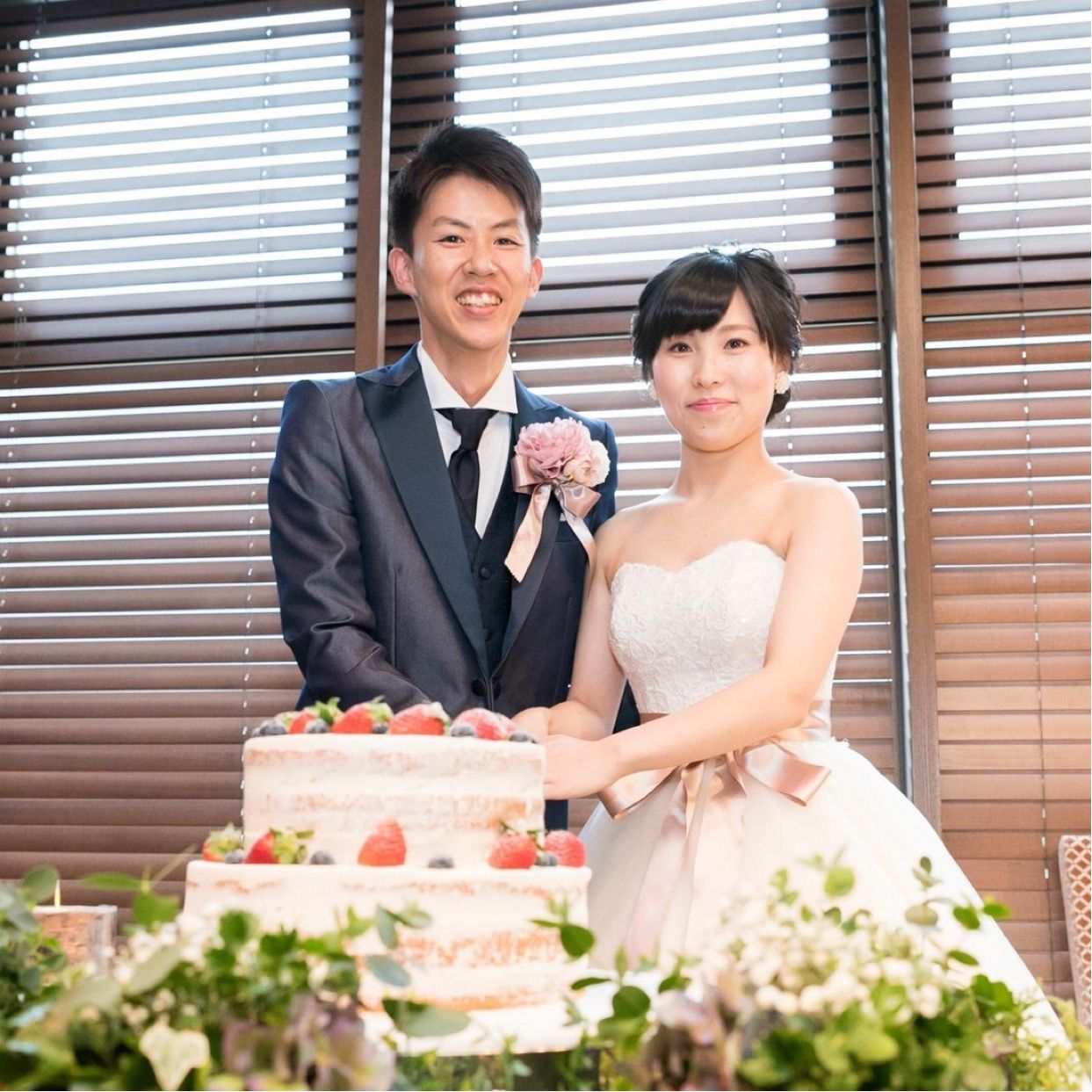 披露宴パーティのカバー写真