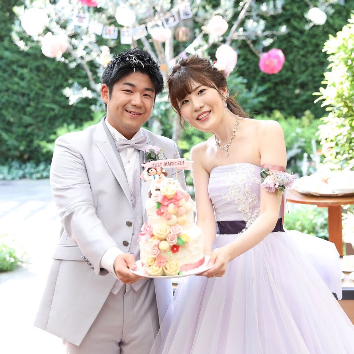 披露宴パーティのカバー写真