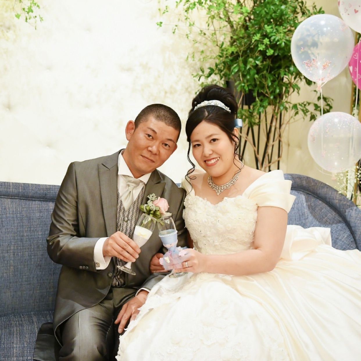 披露宴パーティのカバー写真