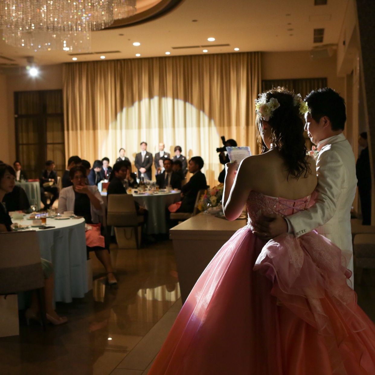 披露宴パーティのカバー写真