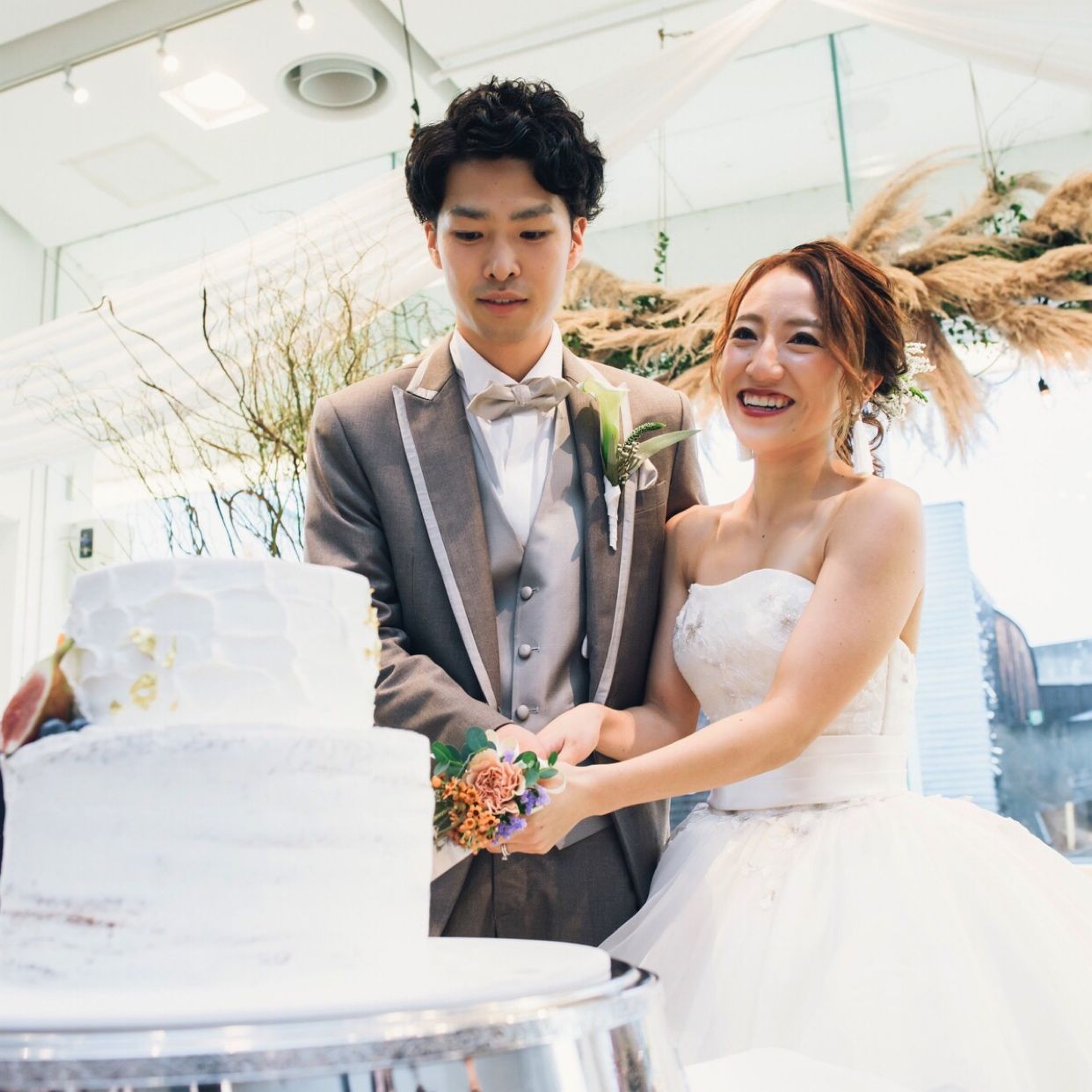 披露宴パーティのカバー写真