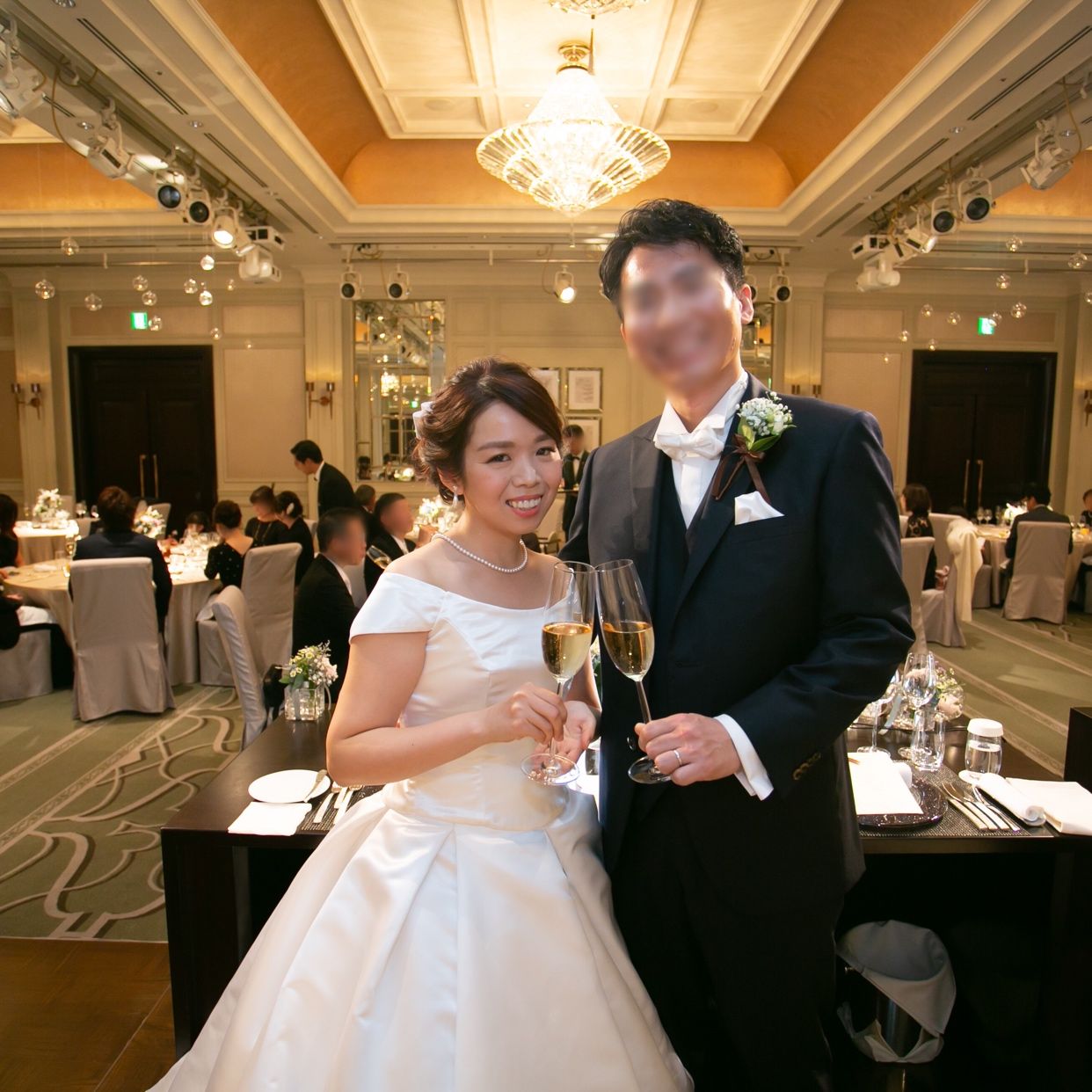 披露宴パーティのカバー写真