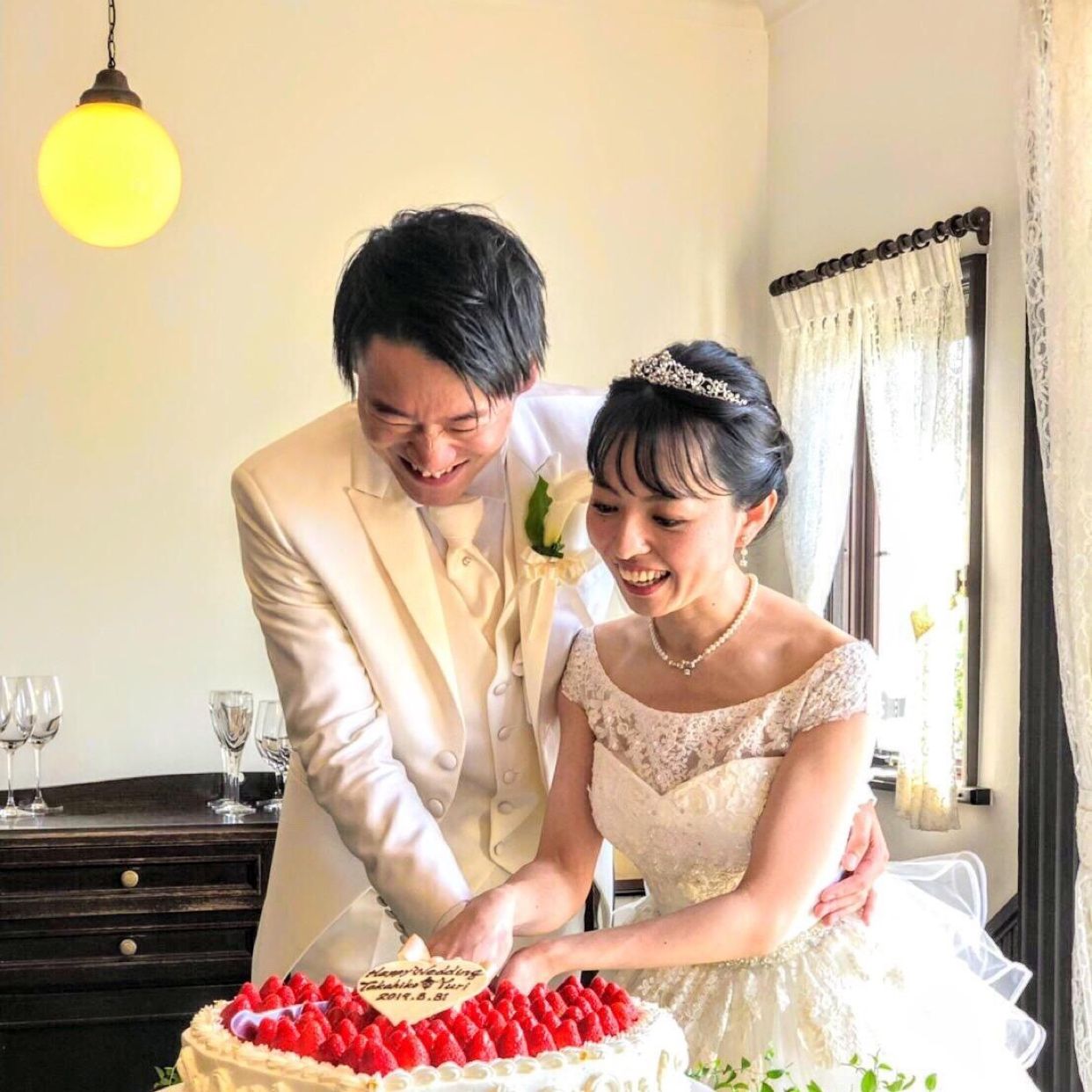 披露宴パーティのカバー写真