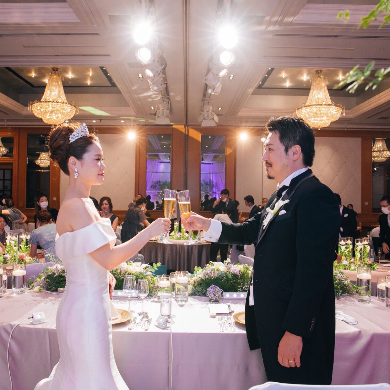 披露宴パーティのカバー写真