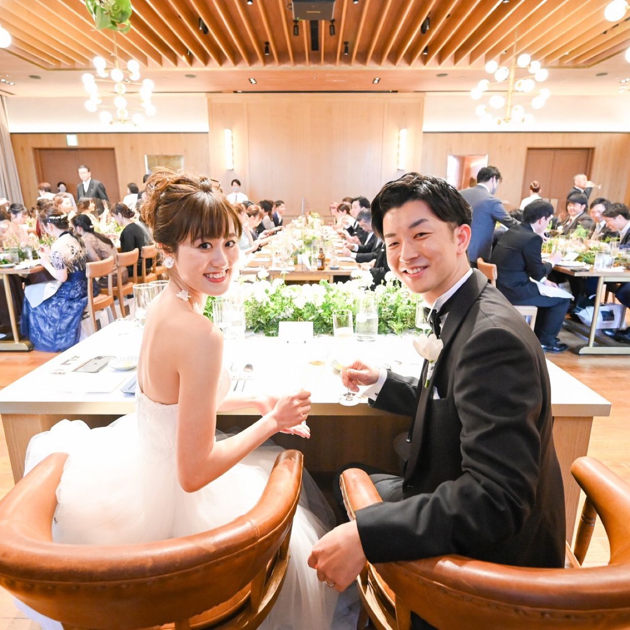 披露宴パーティのカバー写真