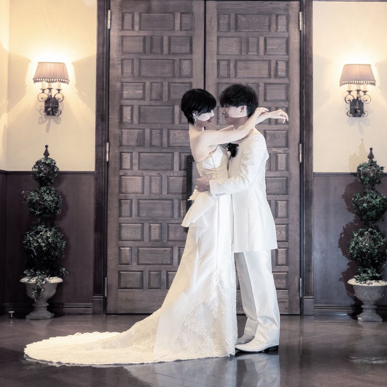 披露宴パーティのカバー写真