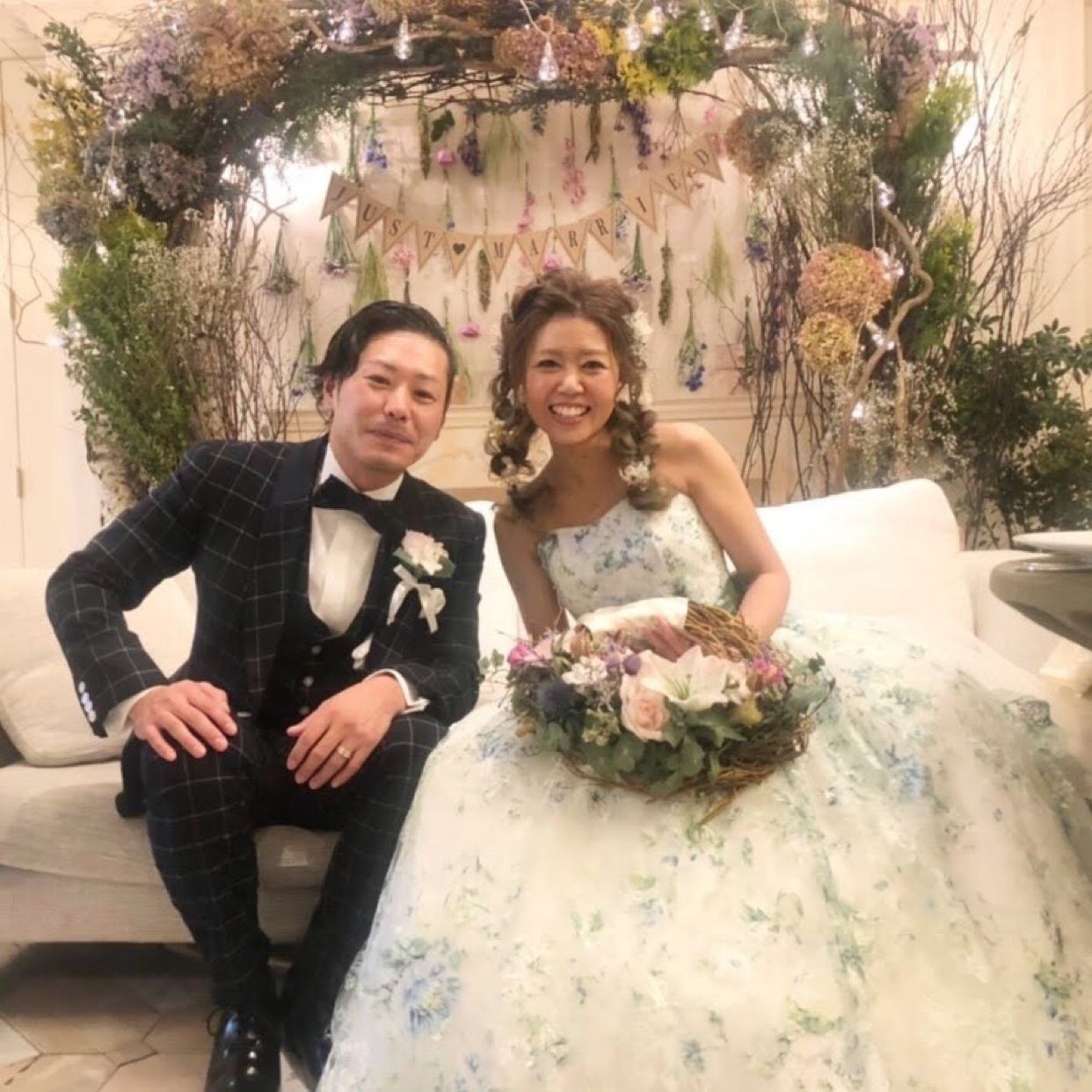 披露宴パーティのカバー写真