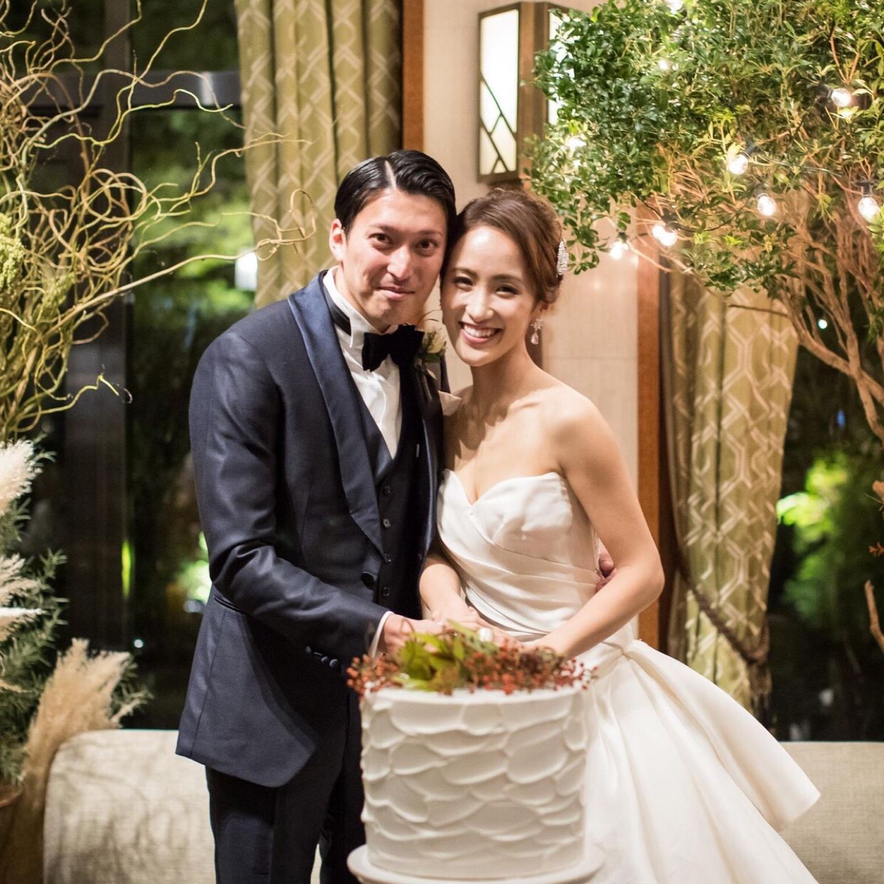 披露宴パーティのカバー写真