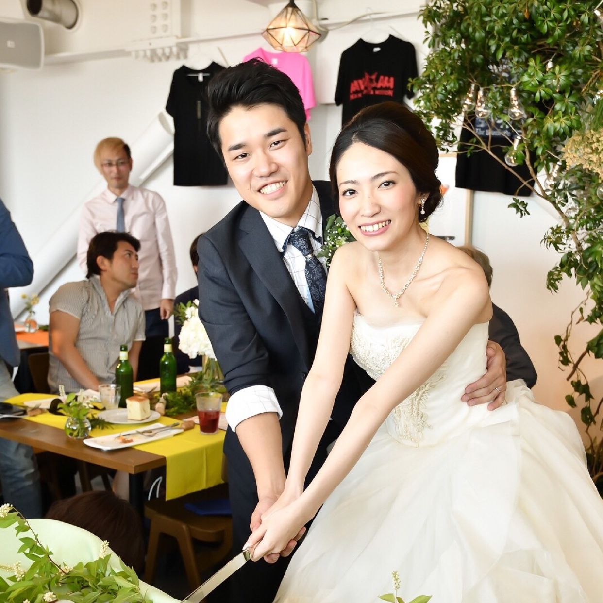 披露宴パーティのカバー写真