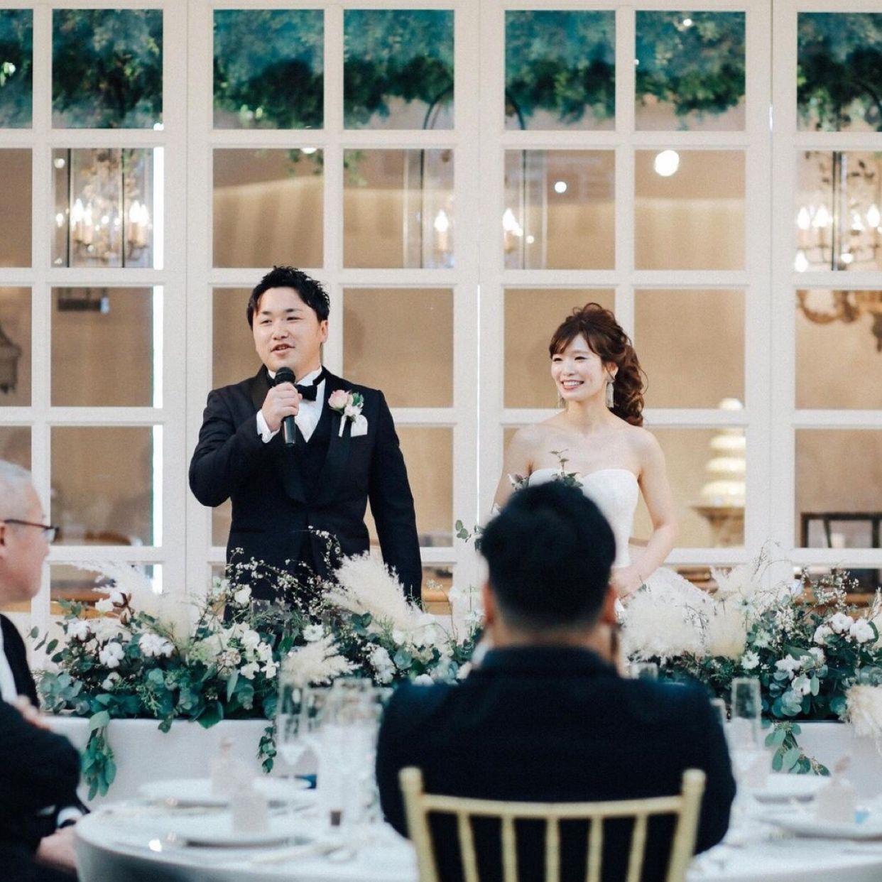 披露宴パーティのカバー写真