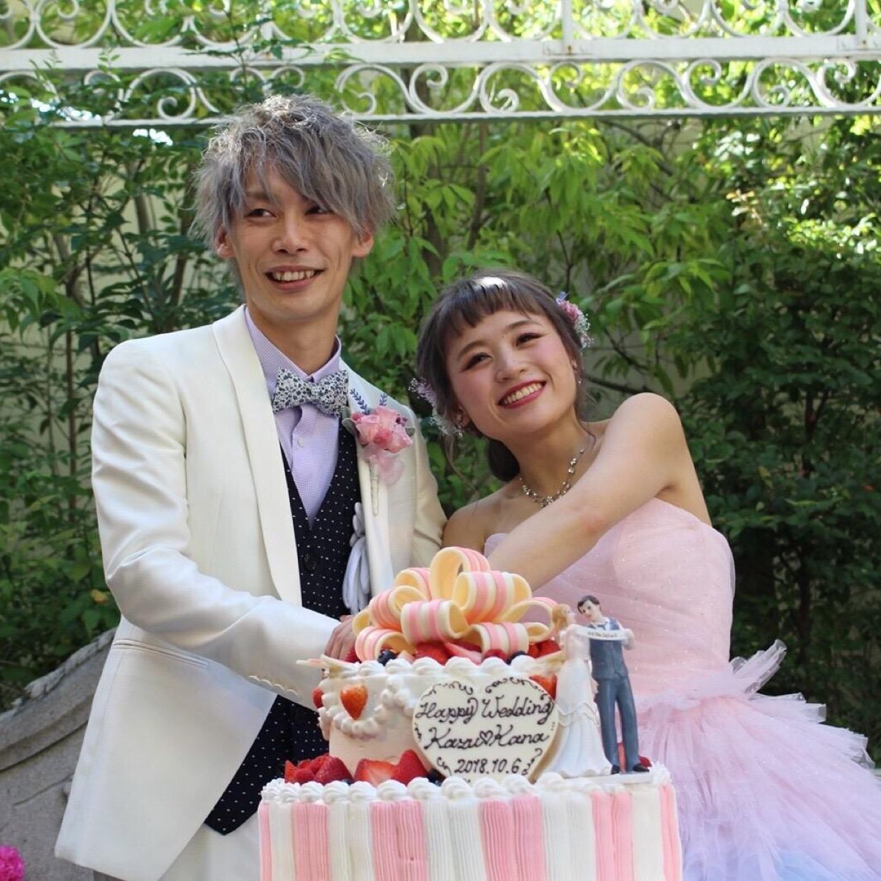 披露宴パーティのカバー写真