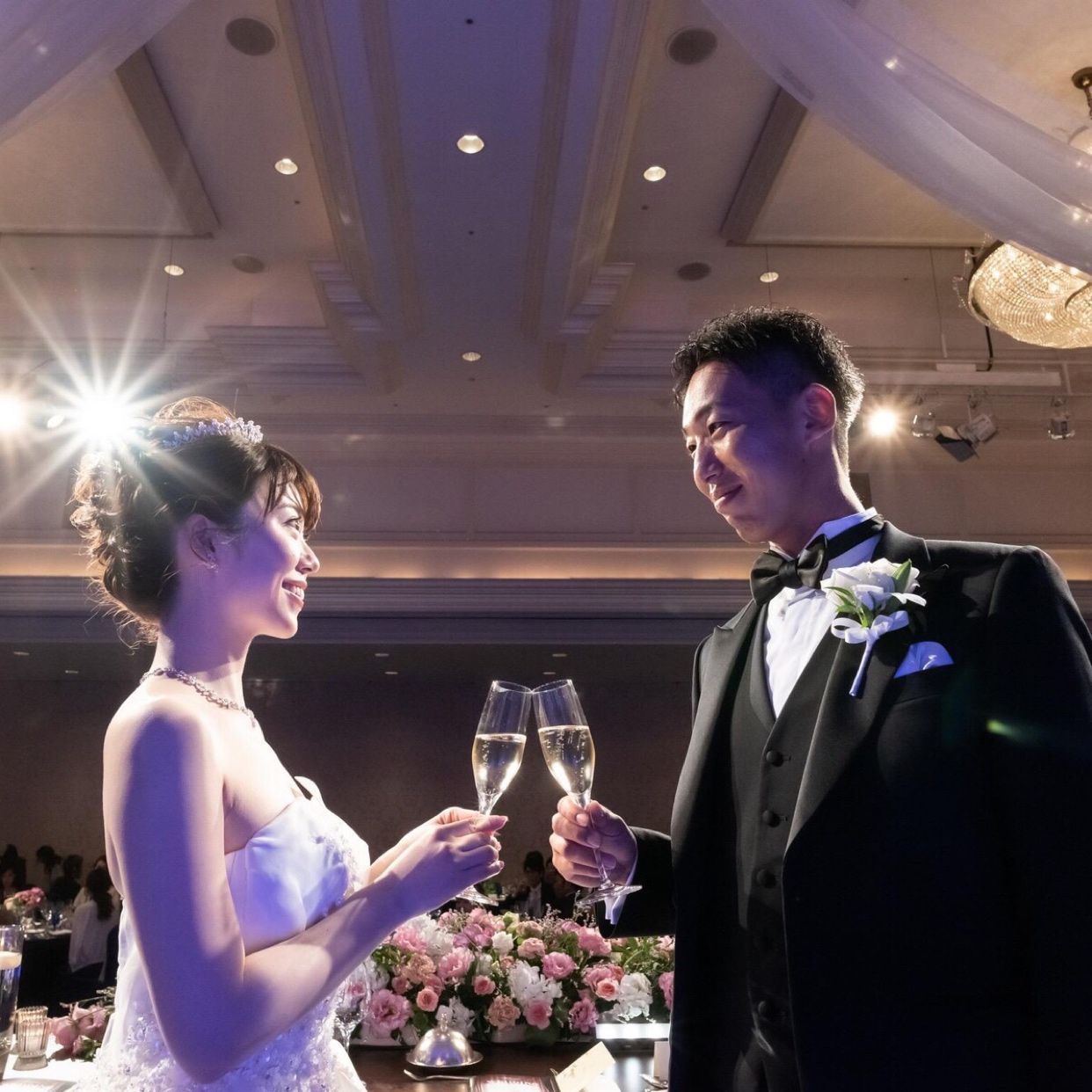 披露宴パーティのカバー写真