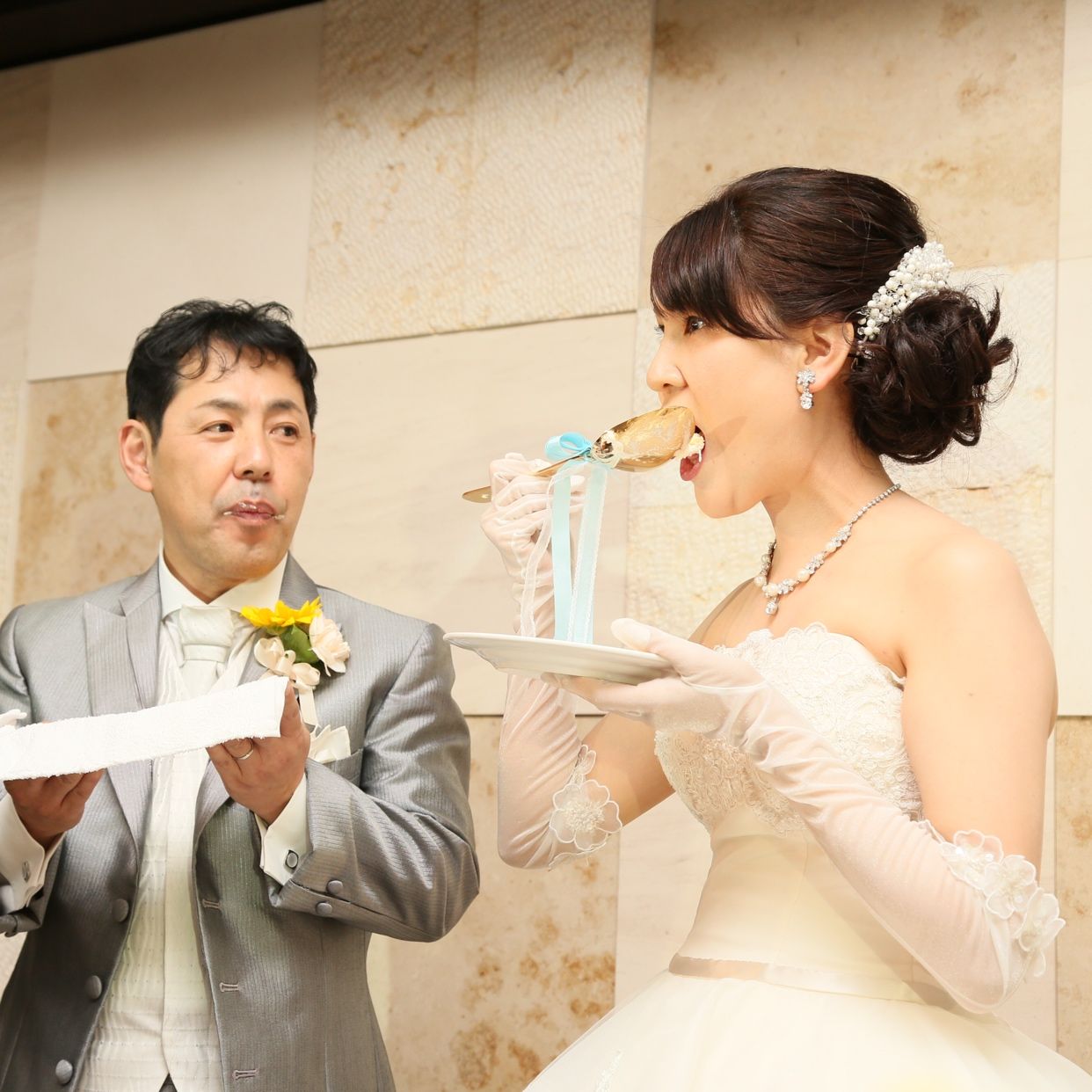 披露宴パーティのカバー写真