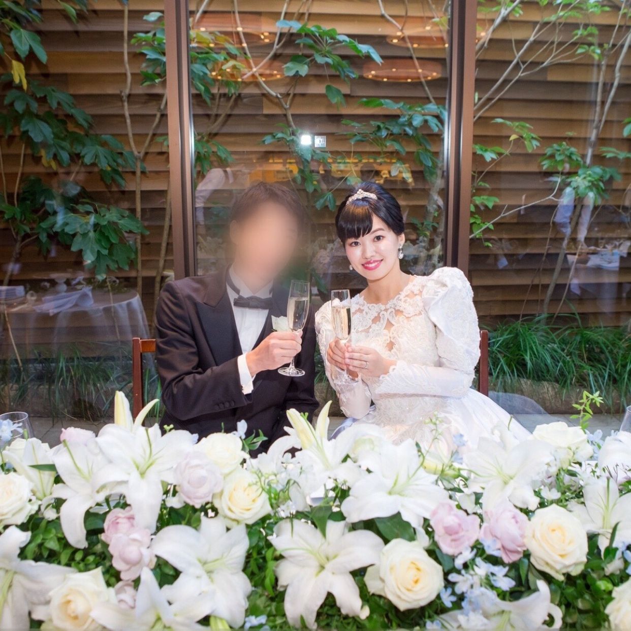 披露宴パーティのカバー写真