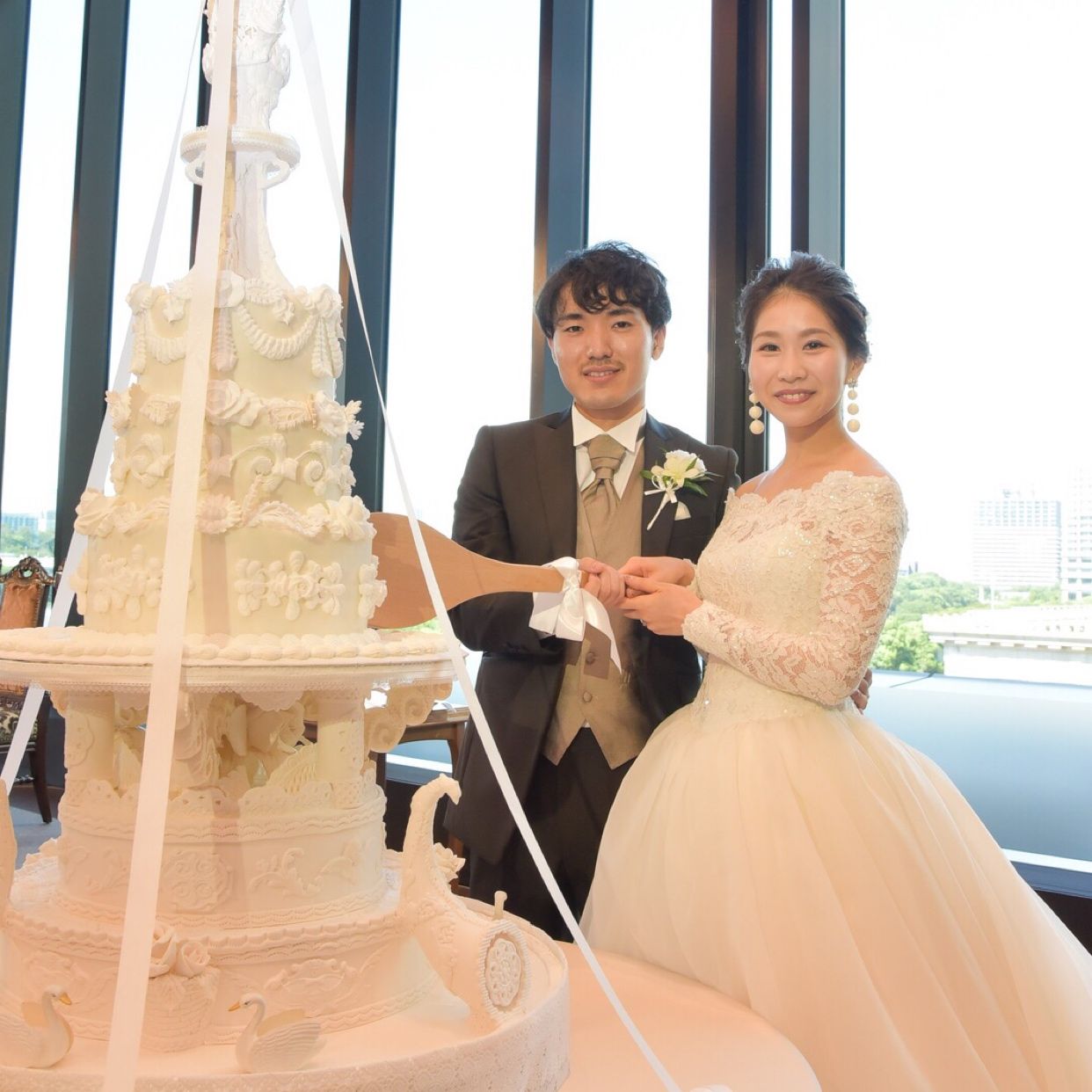 披露宴パーティのカバー写真