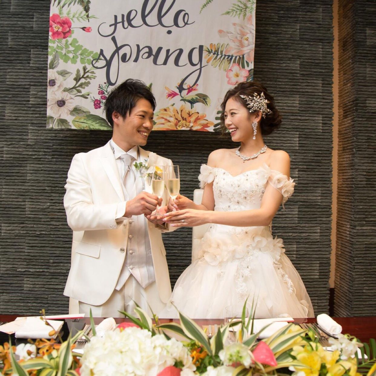 披露宴パーティのカバー写真