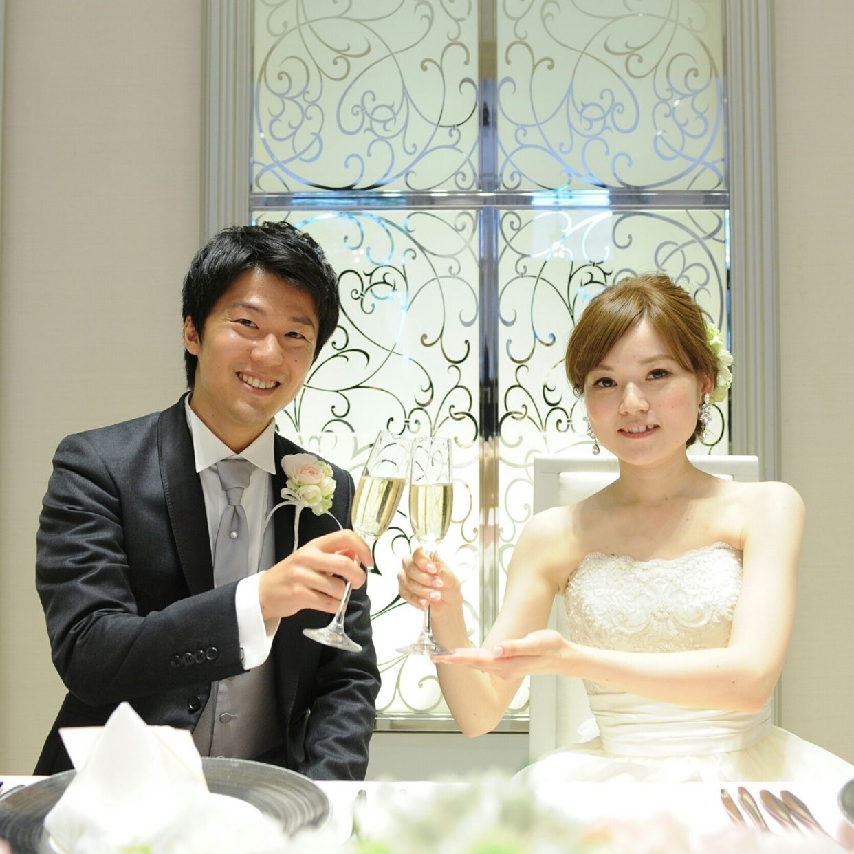 披露宴パーティのカバー写真