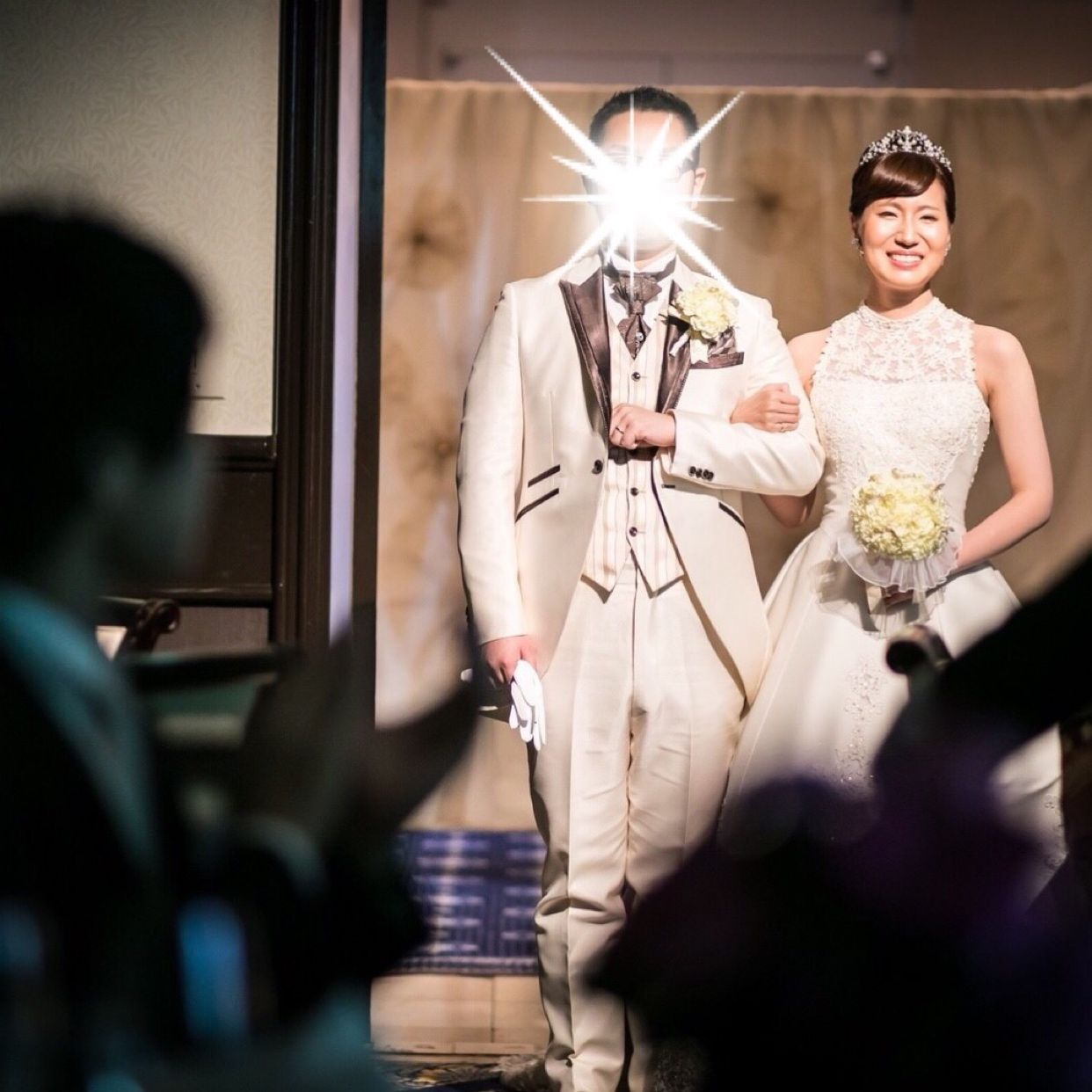 披露宴パーティのカバー写真