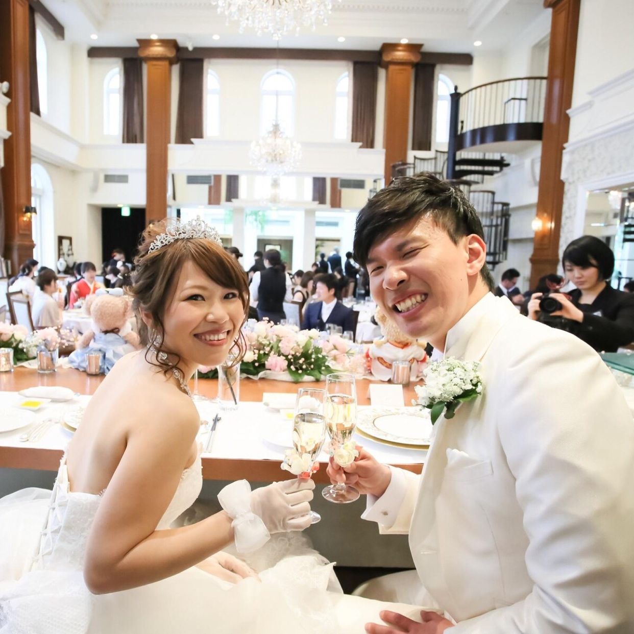 披露宴パーティのカバー写真